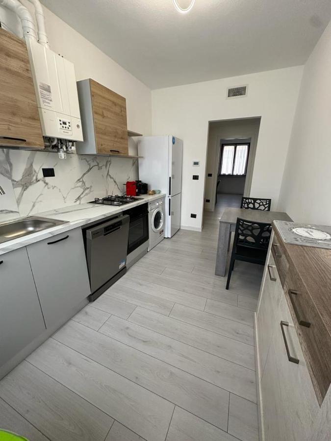 Cavour Apartment Center Bardolino Esterno foto