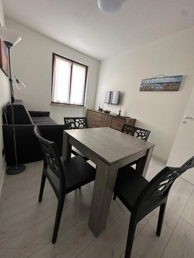 Cavour Apartment Center Bardolino Esterno foto
