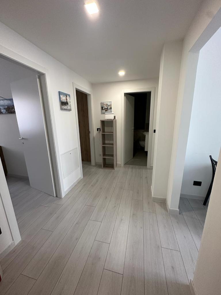 Cavour Apartment Center Bardolino Esterno foto